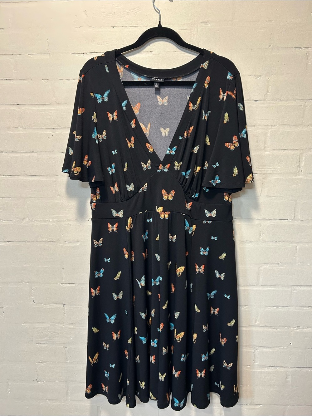 Torrid Black Butterfly V-Neck Flutter Sleeve Dress Size 1 (14-16)